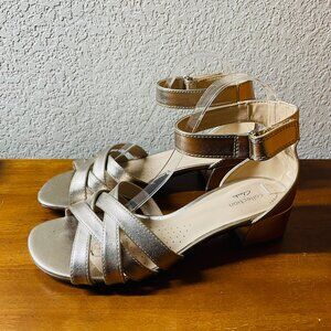 Clarks Womens Gold Glamour Desirae Lily Ankle Strap Block Heel Sandal Size 8.5W